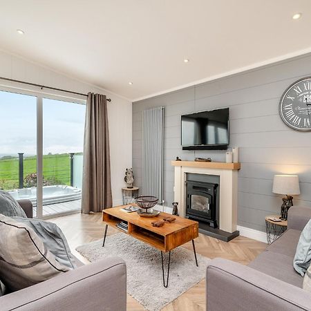 Midsomer Lodges Pilton المظهر الخارجي الصورة