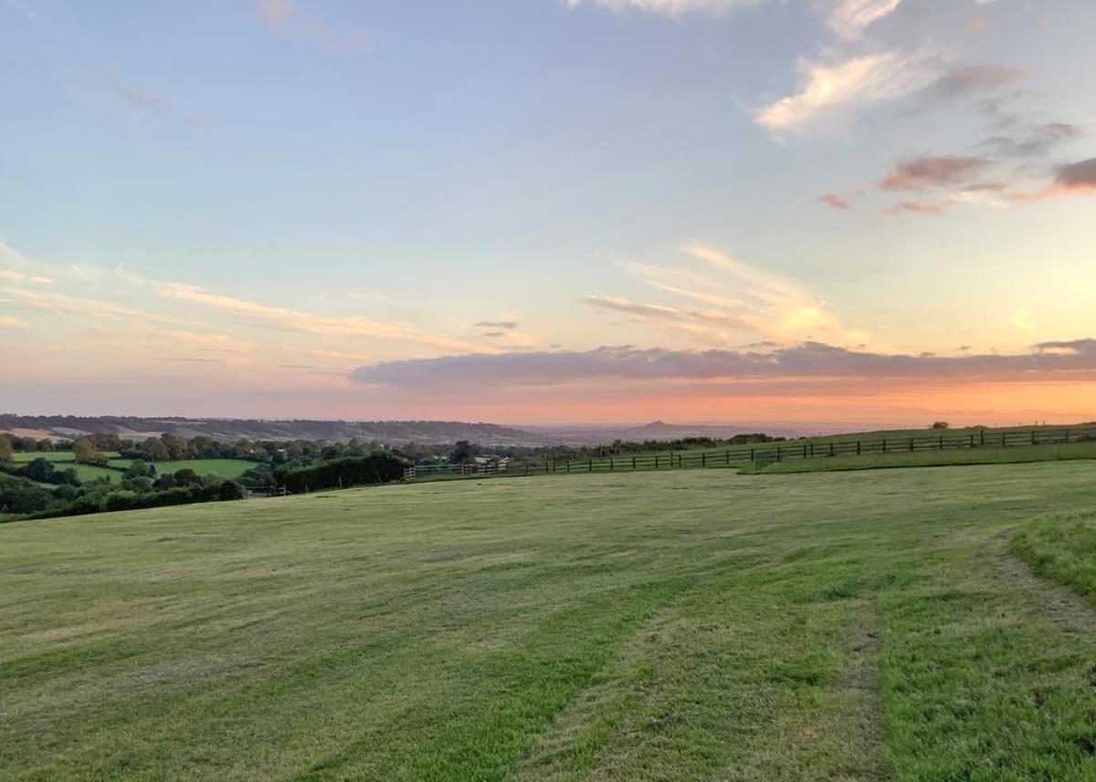 Midsomer Lodges Pilton المظهر الخارجي الصورة