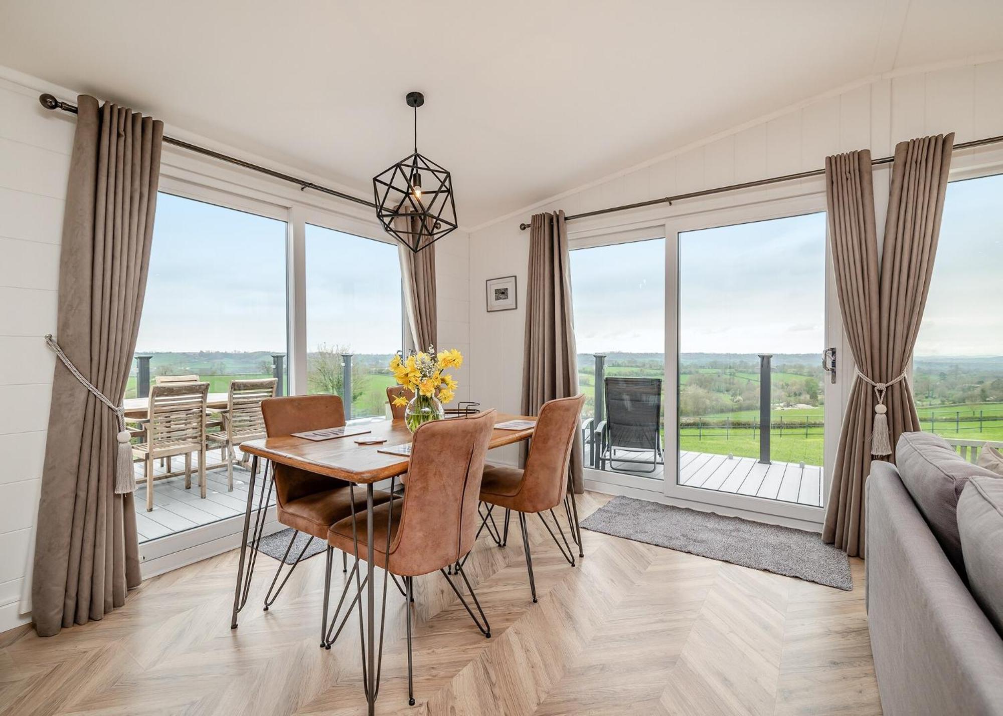 Midsomer Lodges Pilton الغرفة الصورة