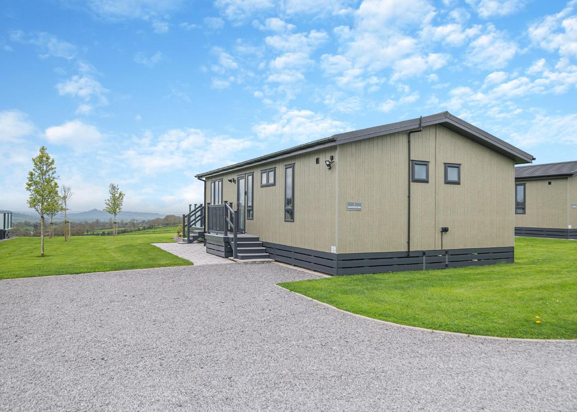 Midsomer Lodges Pilton الغرفة الصورة